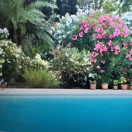 Dans Maison Avec Piscine Et Jardin 4 Ou 6 Personnes